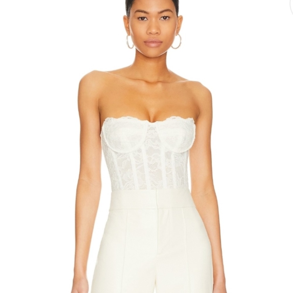 NWT Bardot Revolve Oskar Lace Bodysuit Size Small Orchid White